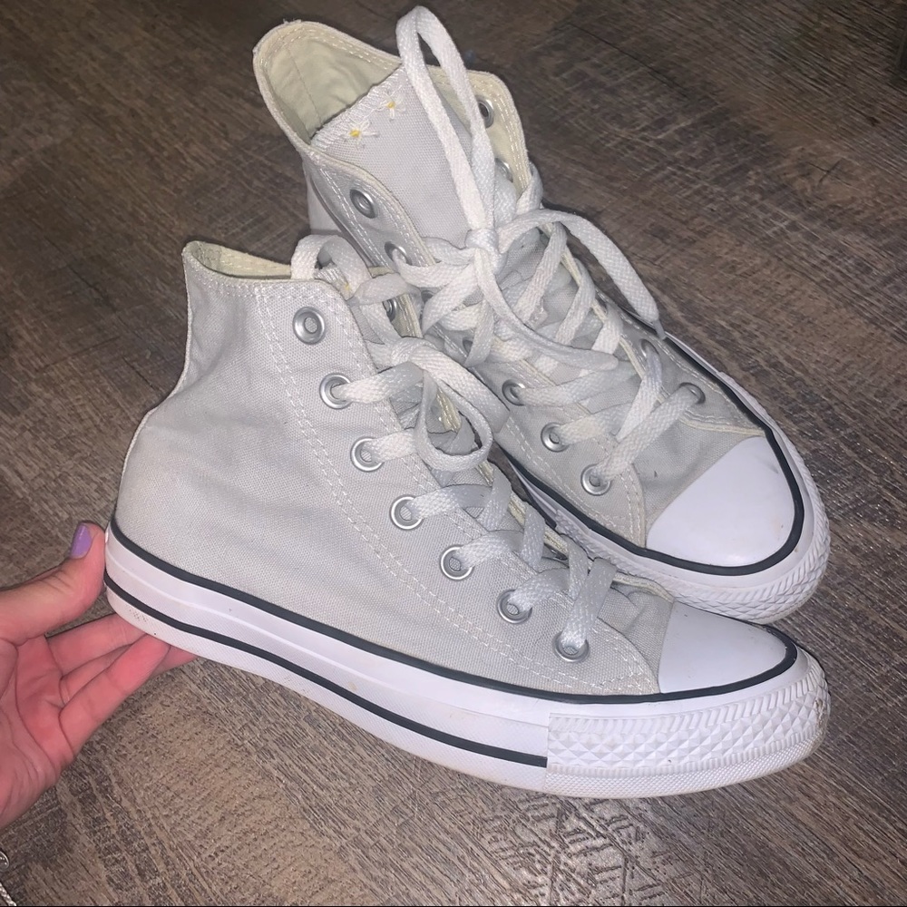 Gray high top converse